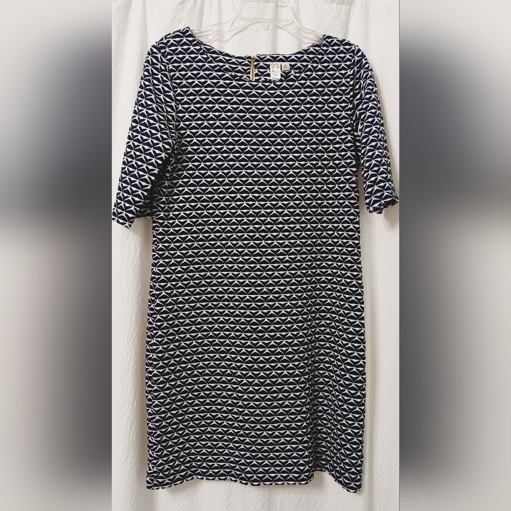 Emma & Michele Blue & White Dress; Size Medium